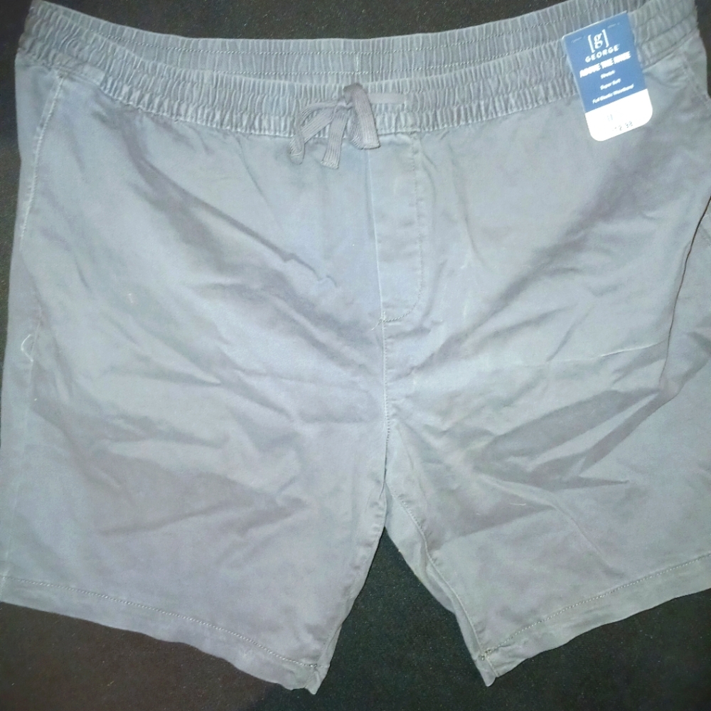 Mens George Grey Above The Knee shorts. 2x